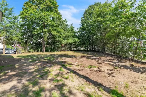 105 E Alvord St, Springfield, MA 01108 photo 6