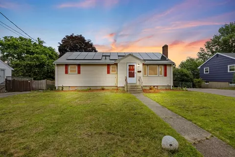 13 Mcauliffe Rd, Randolph, MA 02368