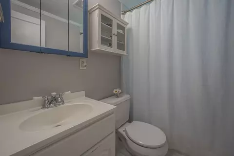 Bath - 80 Higgins Rd, Framingham, MA 01701 photo 1 of 1