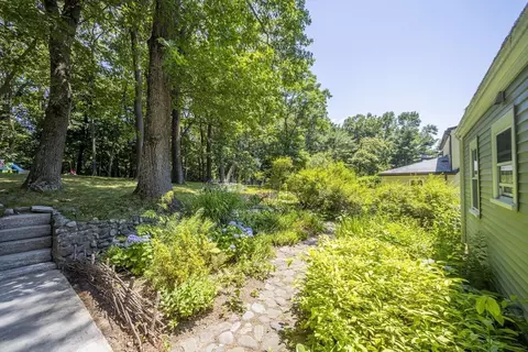 Exterior - 80 Higgins Rd, Framingham, MA 01701 photo 5 of 11