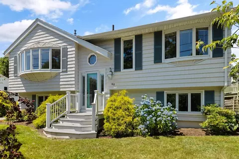 40 Green St, Gloucester, MA 01930