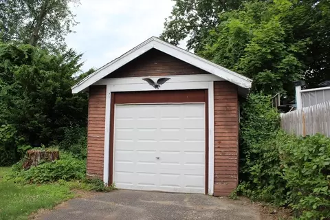 Exterior - 28 Schley St, Springfield, MA 01109 photo 3 of 6