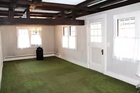 Living - 28 Schley St, Springfield, MA 01109 photo 1 of 3