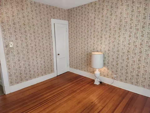 Bedroom - 28 Schley St, Springfield, MA 01109 photo 3 of 5