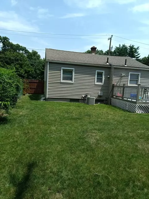 Exterior - 156 Slater Ave, Springfield, MA 01119 photo 7 of 7