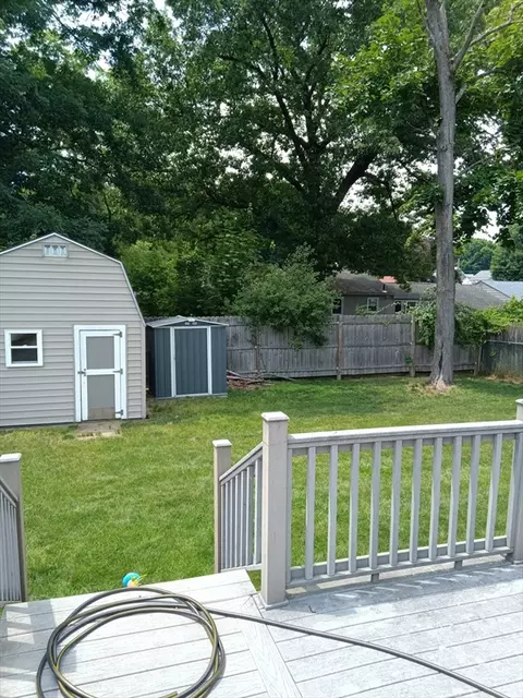 Exterior - 156 Slater Ave, Springfield, MA 01119 photo 3 of 7