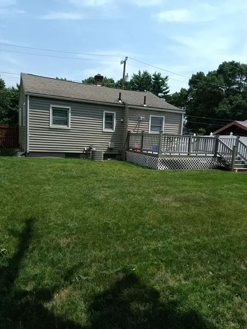 Exterior - 156 Slater Ave, Springfield, MA 01119 photo 6 of 7