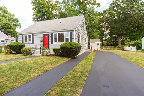 43 Worthington Ave, Shrewsbury, MA 01545