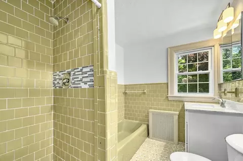 41 Flagg St, Worcester, MA 01602 photo 5