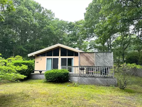 62 Cuttysark Rd, Falmouth, MA 02536