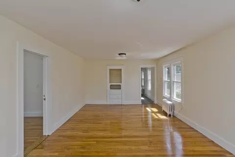 21-23 Governor St, Springfield, MA 01104 photo 12
