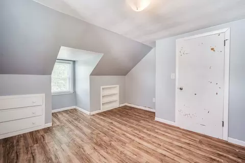 24 Thornton St, Springfield, MA 01104 photo 24