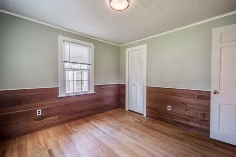 24 Thornton St, Springfield, MA 01104 photo 16