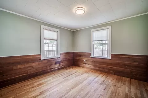 24 Thornton St, Springfield, MA 01104 photo 15