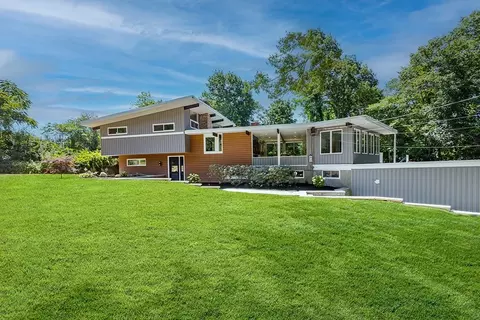 411 Hill Rd, Boxborough, MA 01719