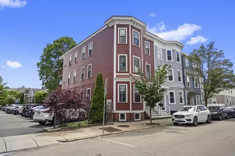Exterior - 737 E 7th St, Boston, MA 02127 photo 2 of 5