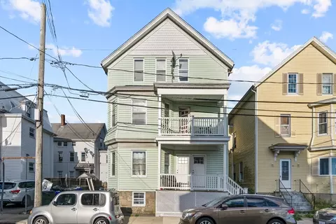 18 Coral St, Fall River, MA 02721