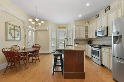791 E 4th St, Boston, MA 02127 photo 3