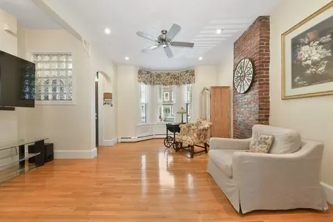 791 E 4th St, Boston, MA 02127 photo 8