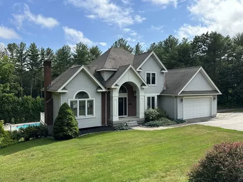 447 West St, Paxton, MA 01612