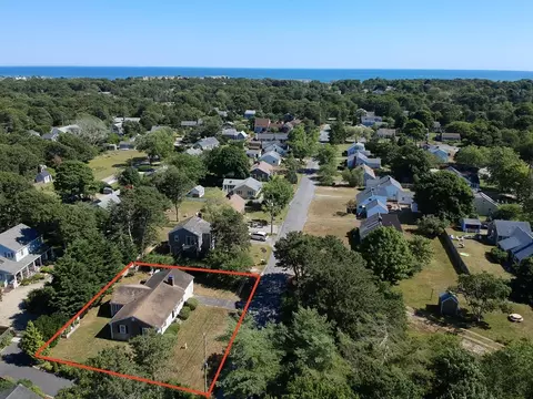 30 Smalls Ave, Dennis, MA 02639