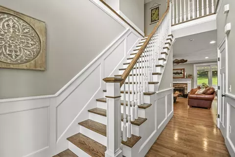 382 W Sutton Rd, Sutton, MA 01590 photo 4
