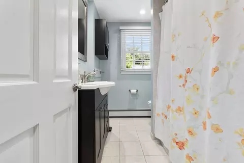 41 Ledgewood Dr, Danvers, MA 01923 photo 17