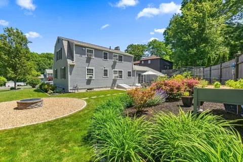 41 Ledgewood Dr, Danvers, MA 01923 photo 36