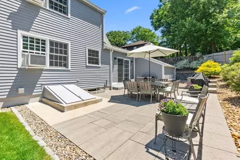 41 Ledgewood Dr, Danvers, MA 01923 photo 32