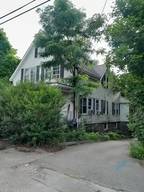 123 E Water St, Taunton, MA 02780