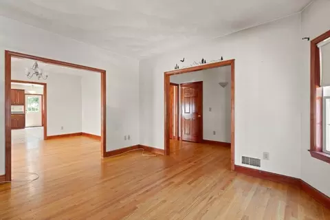 Living - 20 Peirce Ave, Everett, MA 02149 photo 3 of 5