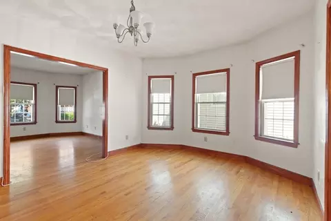 Living - 20 Peirce Ave, Everett, MA 02149 photo 4 of 5