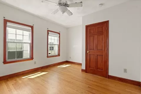 Bedroom - 20 Peirce Ave, Everett, MA 02149 photo 3 of 6