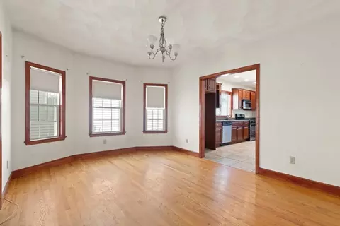 Living - 20 Peirce Ave, Everett, MA 02149 photo 1 of 5