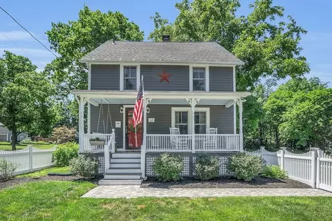 57 Walnut St, Holden, MA 01520