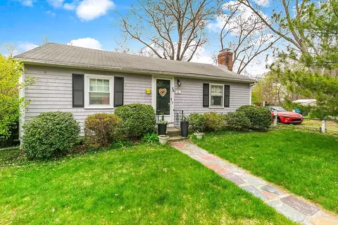 13 Loker, Natick, MA 01760