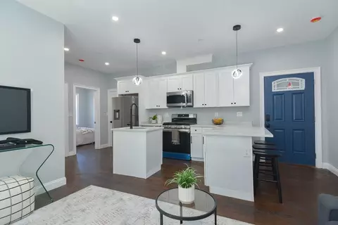 128 Hamilton St #2A, Dorchester, MA 02125