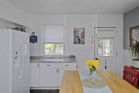 47 Denver St, Springfield, MA 01109 photo 17