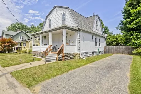 47 Denver St, Springfield, MA 01109