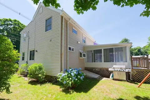 275 Central St, Hudson, MA 01749