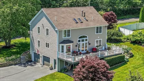 57 Perry Hill Rd, Acushnet, MA 02743 photo 5