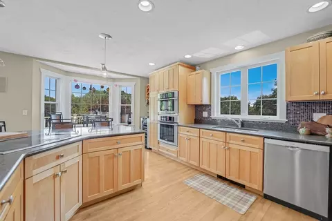 57 Perry Hill Rd, Acushnet, MA 02743 photo 17