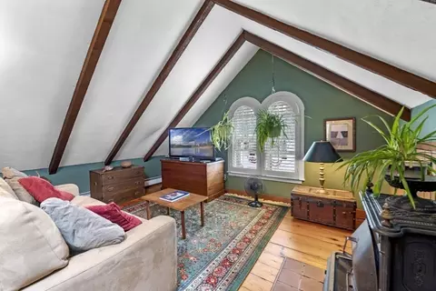 Living - 9 Hooper St, Marblehead, MA 01945 photo 7 of 7