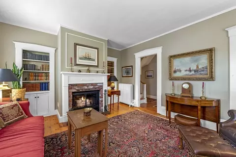 Living - 9 Hooper St, Marblehead, MA 01945 photo 4 of 7
