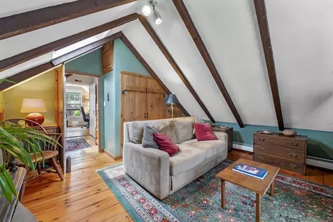 Living - 9 Hooper St, Marblehead, MA 01945 photo 5 of 7