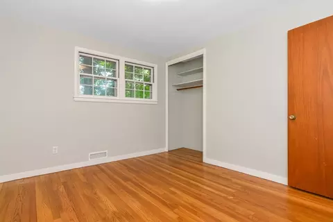 Bedroom - 39 Beechmont St, Worcester, MA 01609 photo 1 of 7