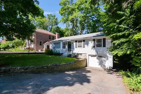 Exterior - 39 Beechmont St, Worcester, MA 01609 photo 5 of 15