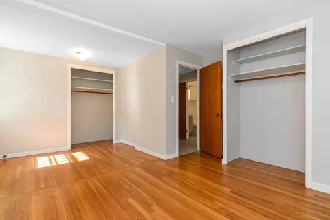 Bedroom - 39 Beechmont St, Worcester, MA 01609 photo 6 of 7