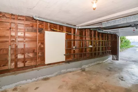 Exterior - 39 Beechmont St, Worcester, MA 01609 photo 15 of 15
