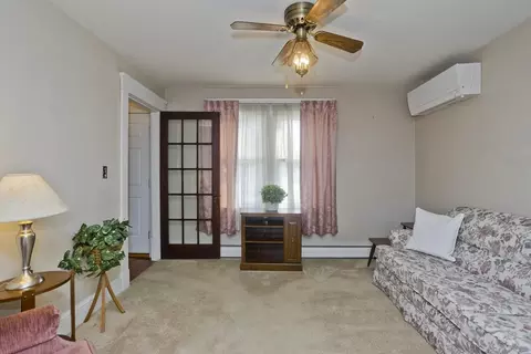 48 Charpentier Blvd, Chicopee, MA 01013 photo 5